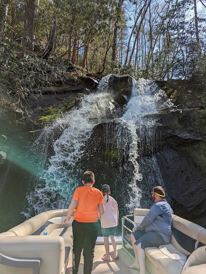Jocassee Lake Tours