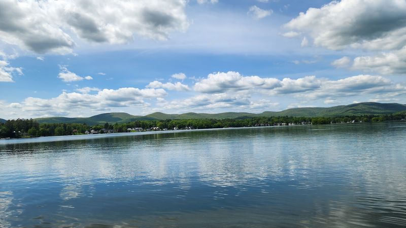 Pontoosuc Lake