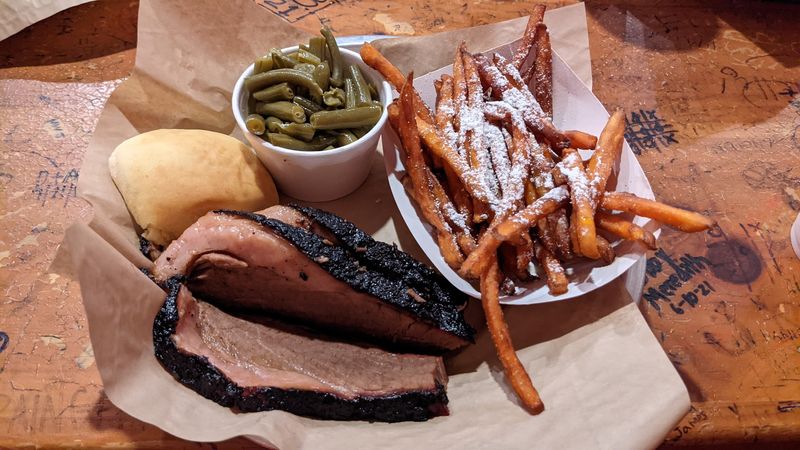 The Smokin' Pig of Pendleton