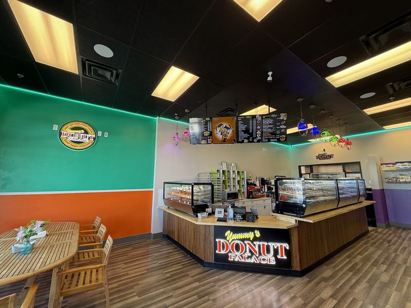 Yummy's Donut Palace - Perry