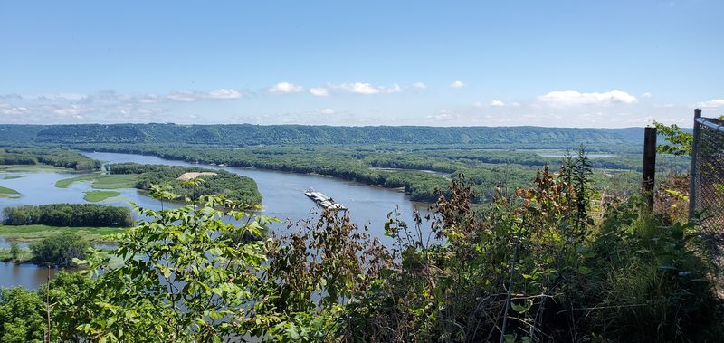 Great River Road National Scenic Byway — Lansing to Keokuk