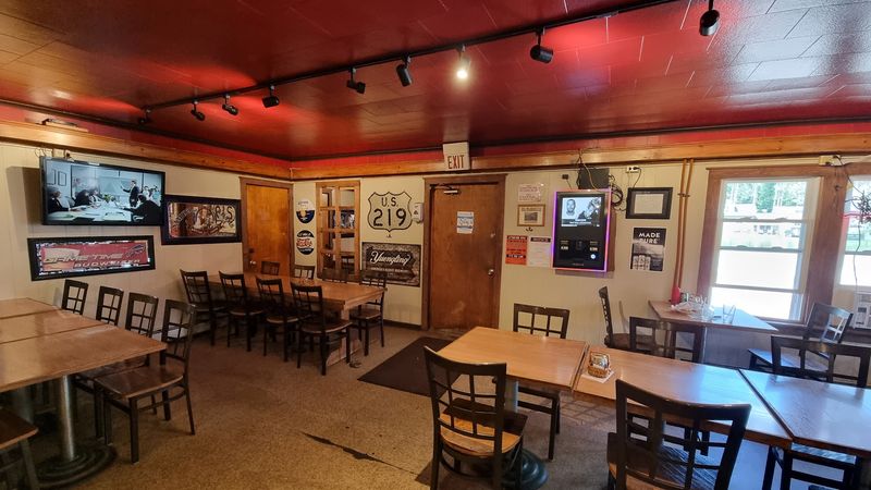 Tack's Inn &mdash; Lewis Run