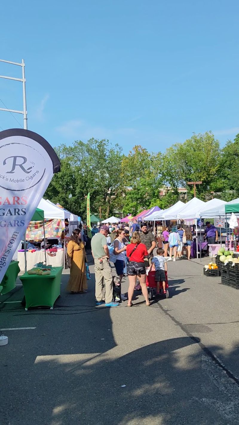 Historic Manassas Farmers Market &mdash; Manassas
