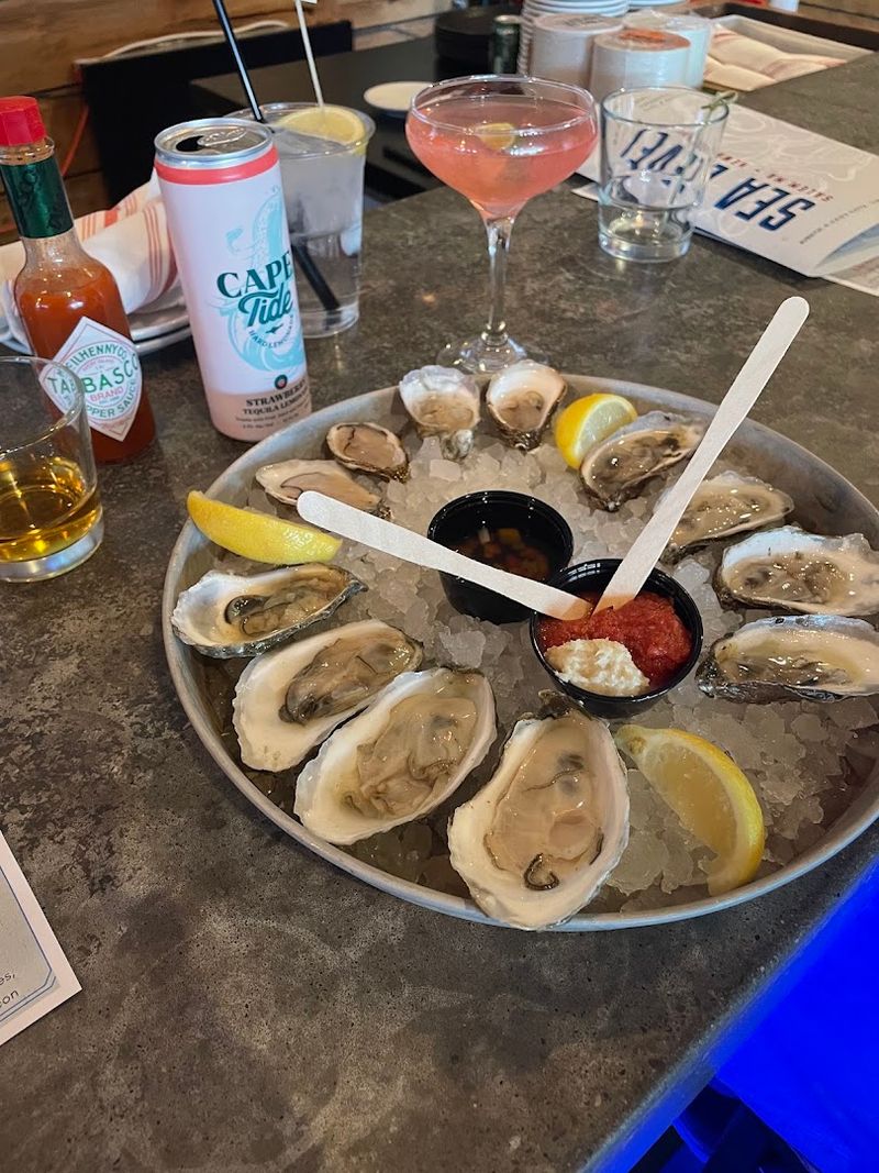 Sea Level Oyster Bar (Salem)