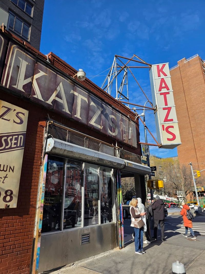 Katz's Delicatessen &mdash; New York
