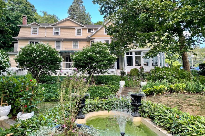 Copper Beech Inn &ndash; Ivoryton