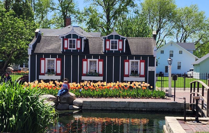 Pella Historical Village
