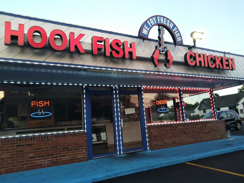 Hook Fish & Chicken - Cincinnati