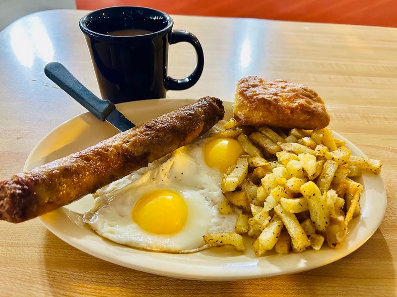 Breakfast Plates That Redefine Generous Portions