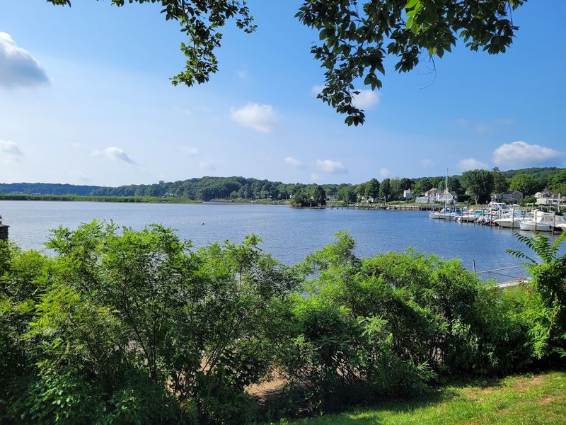 Connecticut River Scenic Byway (Route 154) - Old Saybrook to Haddam