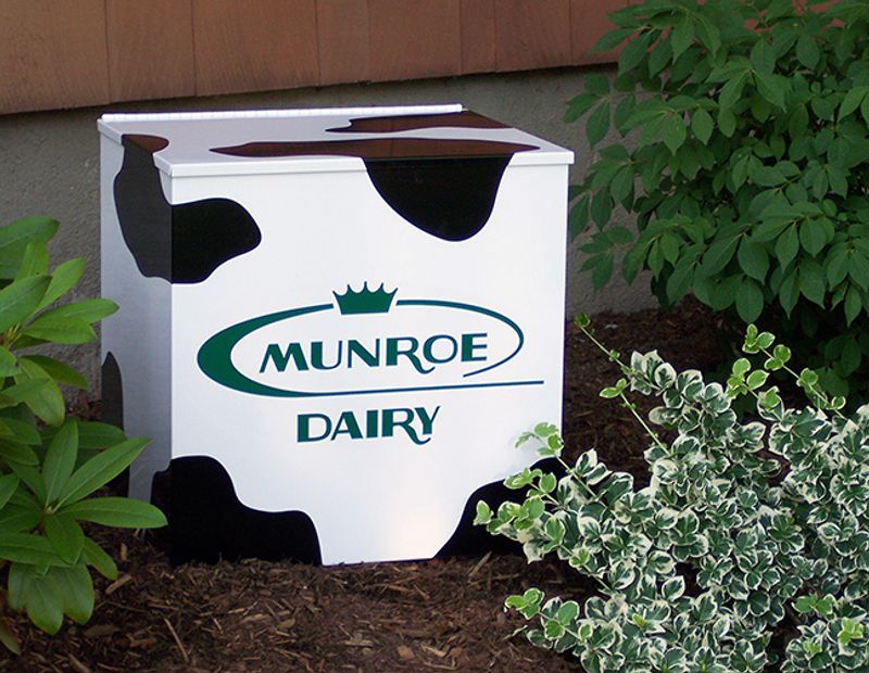 Munroe Dairy Inc, Monmouth, Jackson County