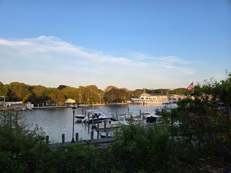 The Raw Bar - Falmouth, Barnstable County
