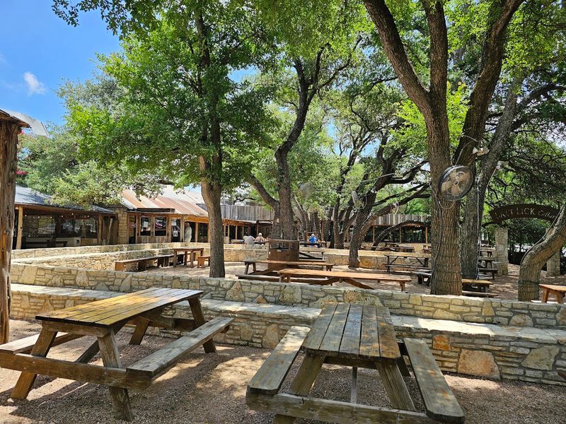 A Beautiful Hill Country Setting Worth the Drive