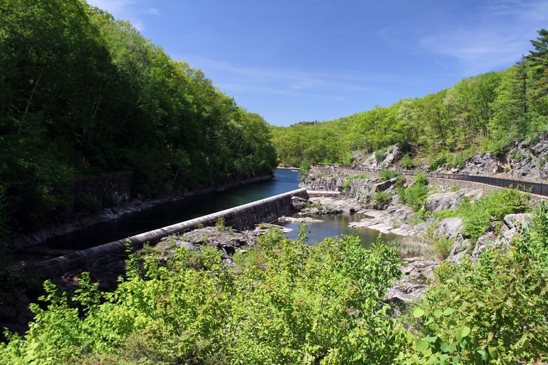Quabbin Reservoir Scenic Route (Route 202 & Route 122) - Belchertown to New Salem