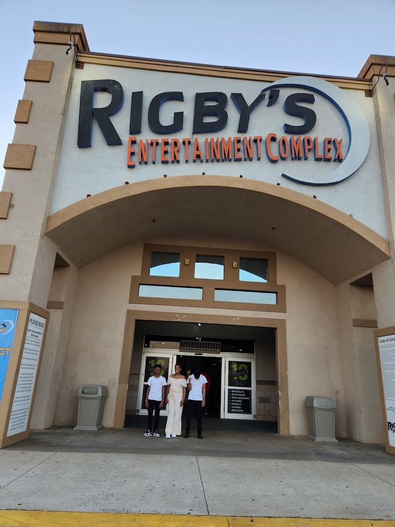 Rigby's Entertainment Complex (Warner Robins)