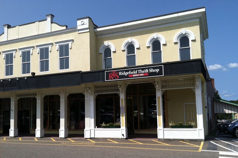 Ridgefield Thrift Shop &mdash; Ridgefield
