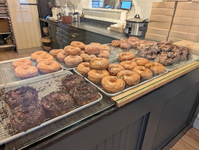 Rise Doughnut — Wilton