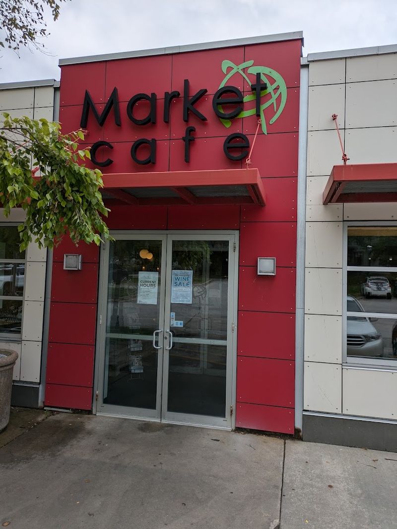 Gateway Market & Café - Des Moines