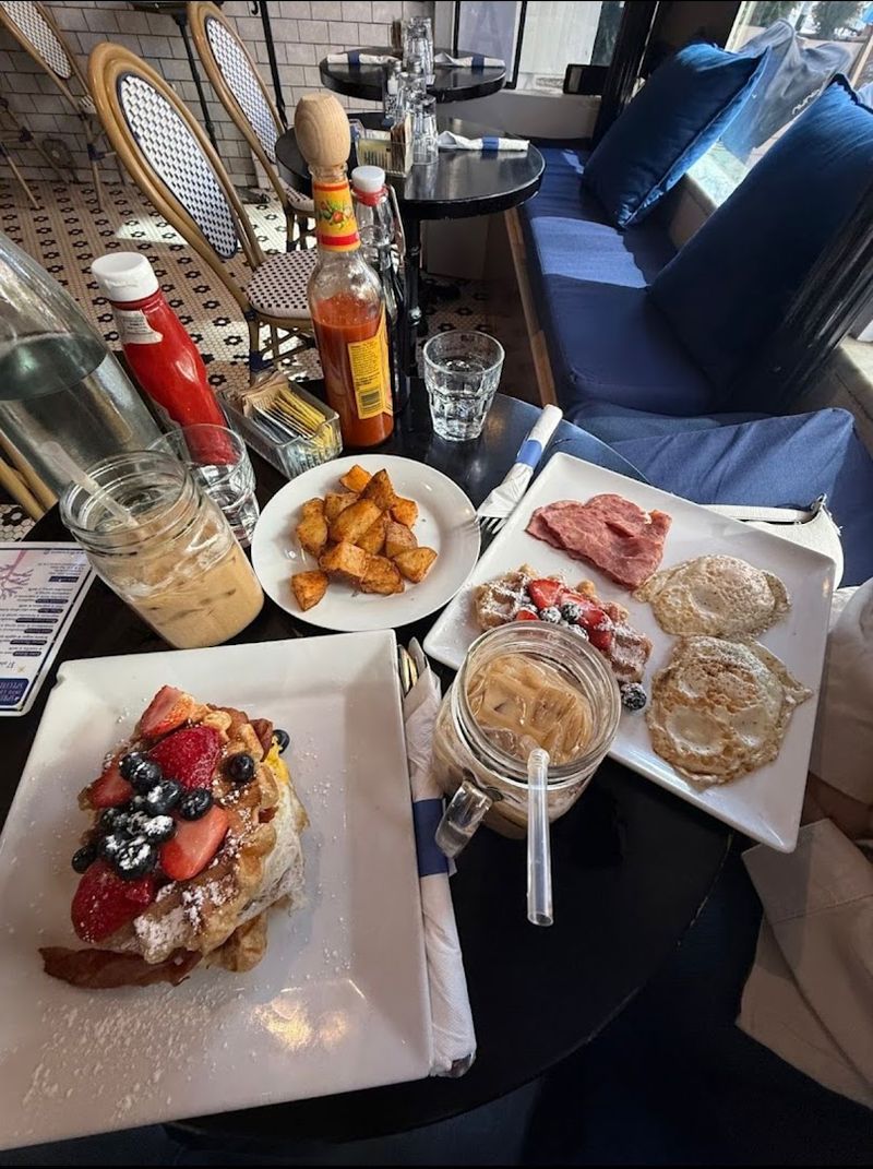 Cafe Luna West Village