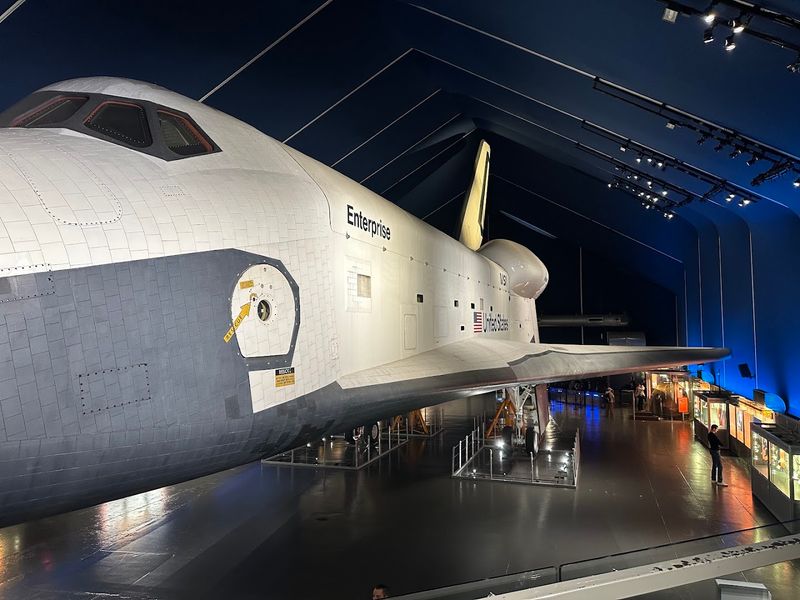 Intrepid Museum - Space Shuttle Pavilion (New York City)