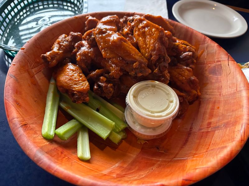 Elmo&rsquo;s Bar & Restaurant - Buffalo