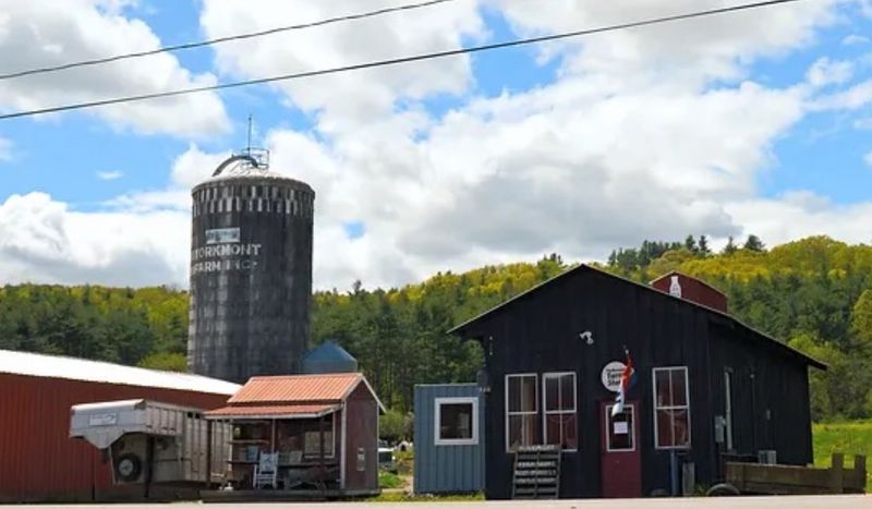 Yorkmont Farm Creamery and Store