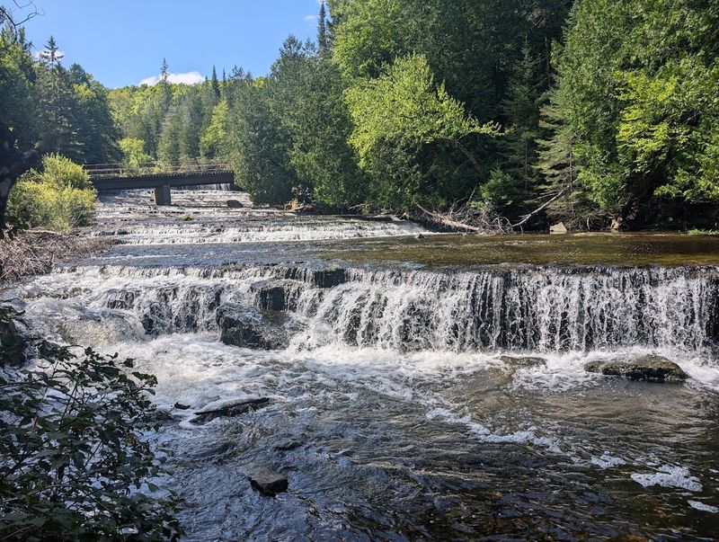 Au Train Falls - Au Train, Alger County