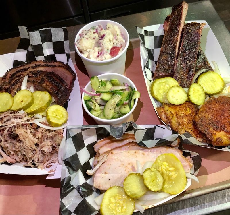 North Village Smokehouse - Millers Falls