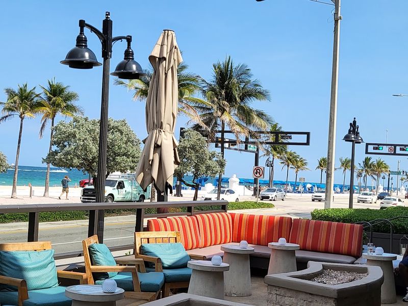 S3 (Sun Surf Sand) - Fort Lauderdale Beach