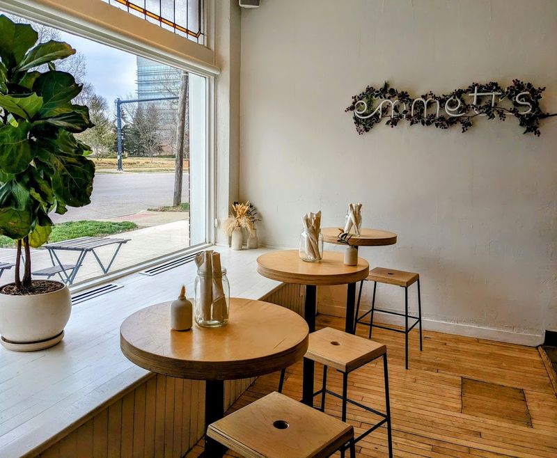 Emmett's Caf&eacute; &mdash; Columbus