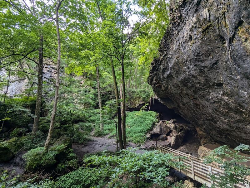 Maquoketa Caves State Park