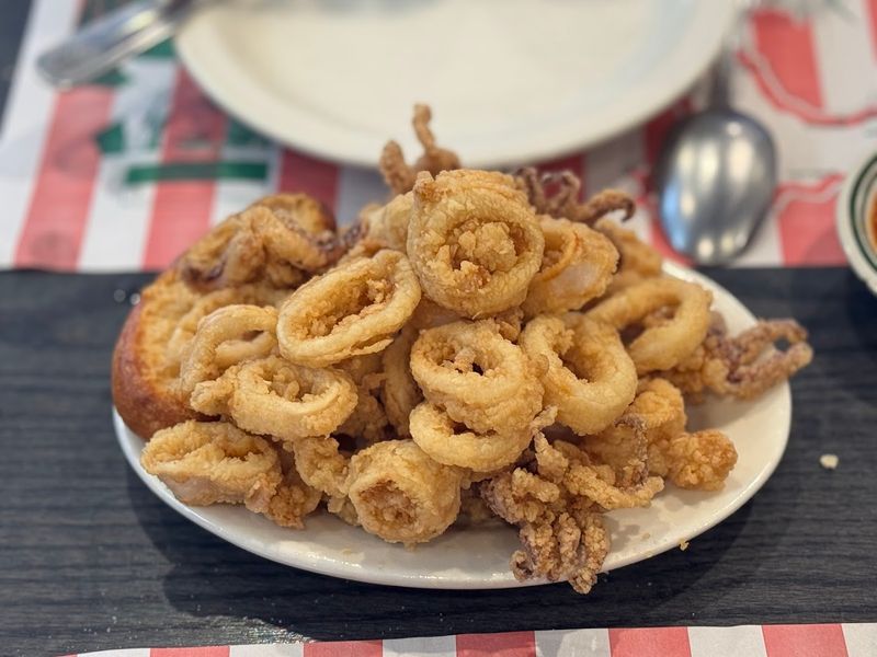 Randazzo's Clam Bar - Brooklyn