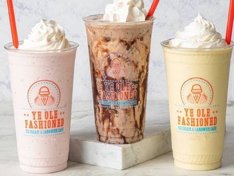 Ye Ole Fashioned Cafe & Ice Cream Parlor - Charleston