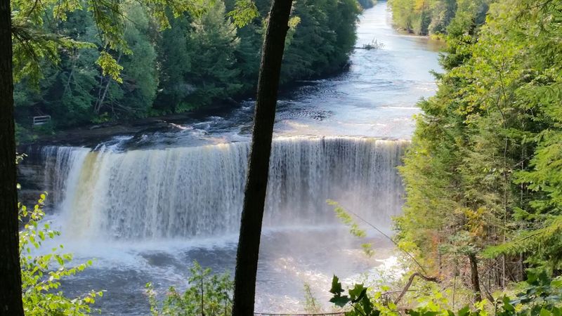 Tahquamenon Falls State Park, Paradise, Chippewa County