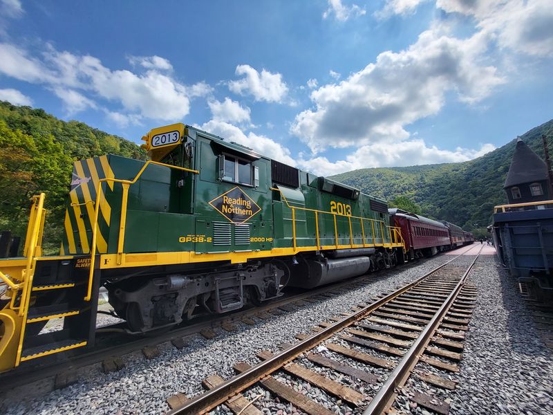 Settle Into the Scenic Rhythm of Lehigh Gorge Scenic Railway