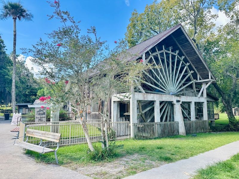 The Old Spanish Sugar Mill Restaurant &ndash; De Leon Springs