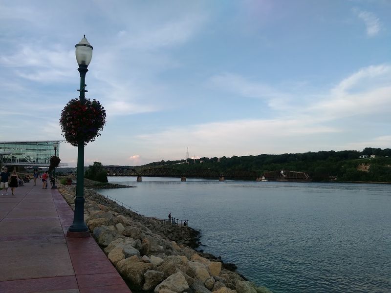 Mississippi Riverwalk &mdash; Dubuque