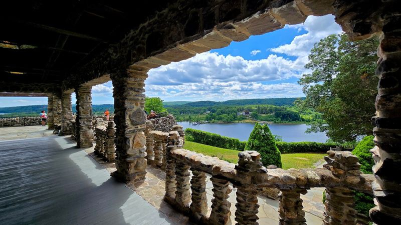 The River Views Deserve Their Own Applause