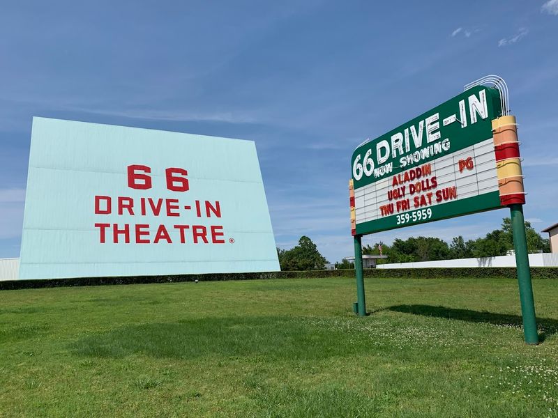 66 Drive-In - Carthage, Moore County