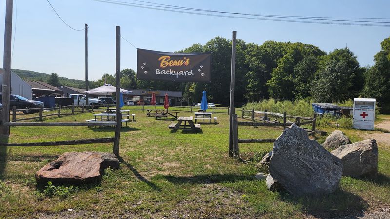 Beau's Burger Shack - Canton