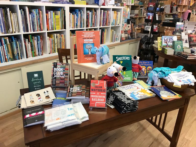 Dragonfly Books - Decorah, Winneshiek County