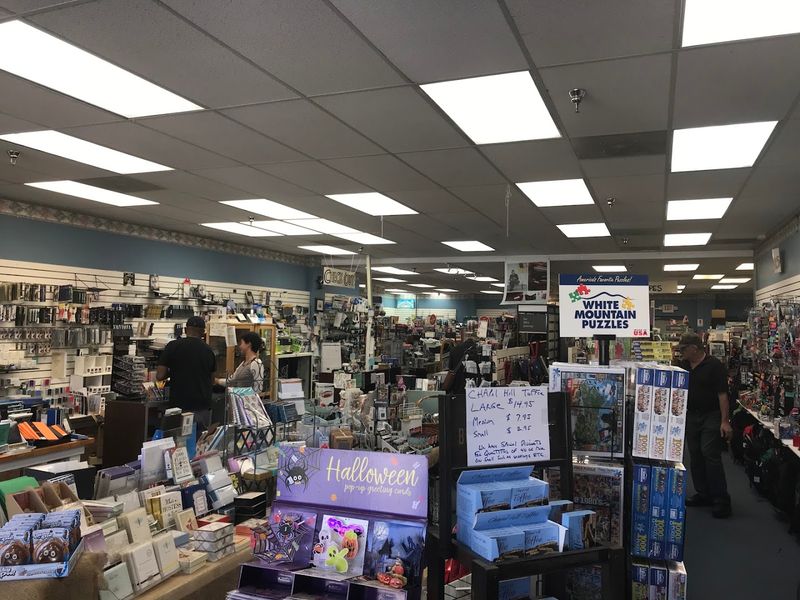 Crazy Alan's Emporium – Chapel Hill
