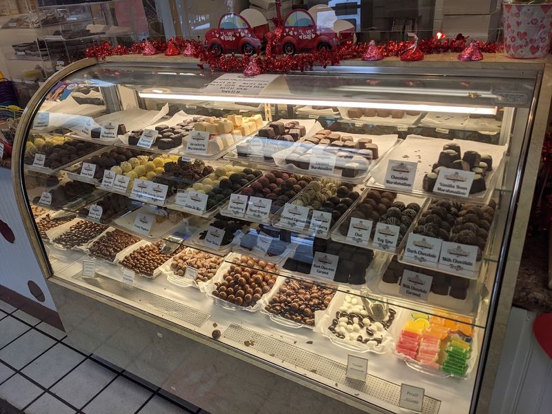 Beaverdale Confections, Des Moines, Polk County
