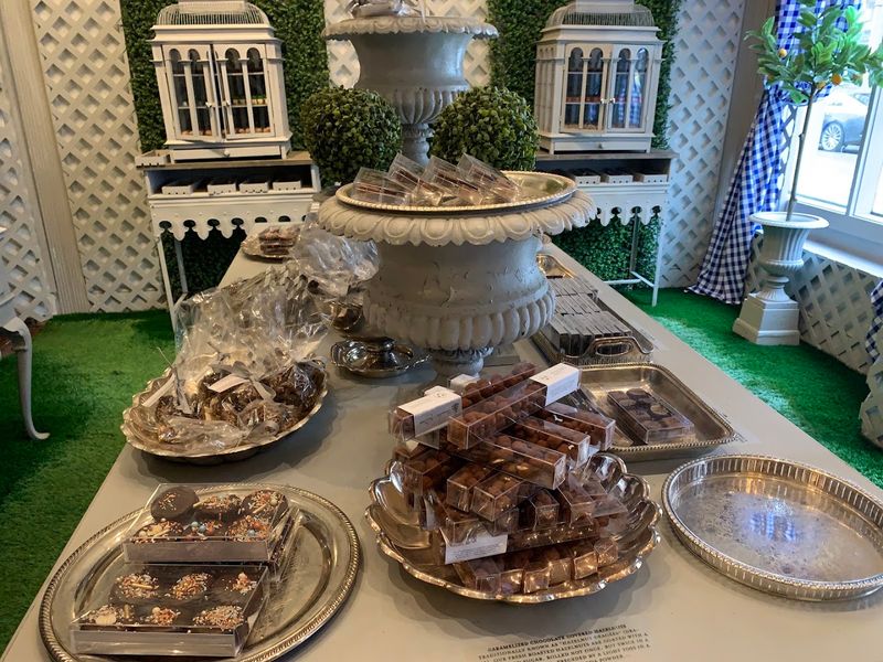 Chocolat by Adam Turoni