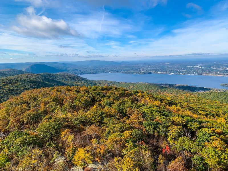 Beacon Mountain Trail &mdash; Hudson Highlands State Park Preserve, Beacon