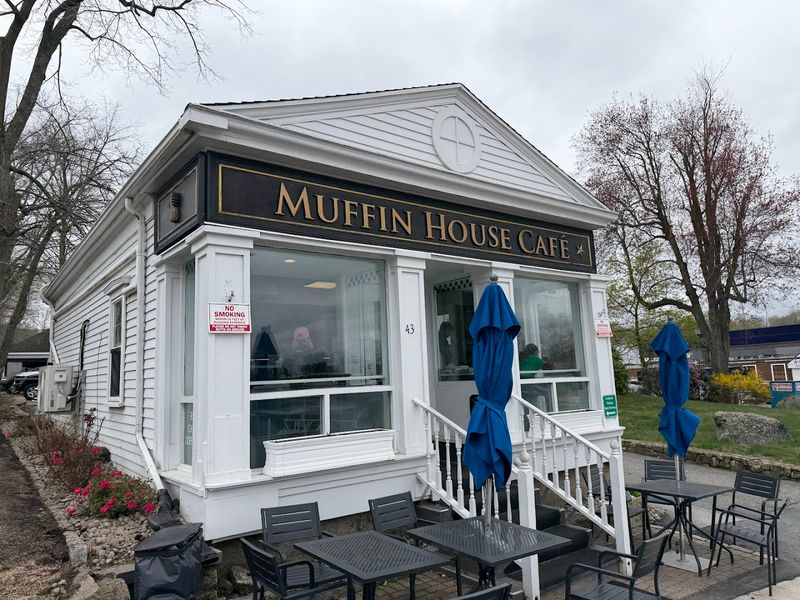 Muffin House Cafe - Hopkinton