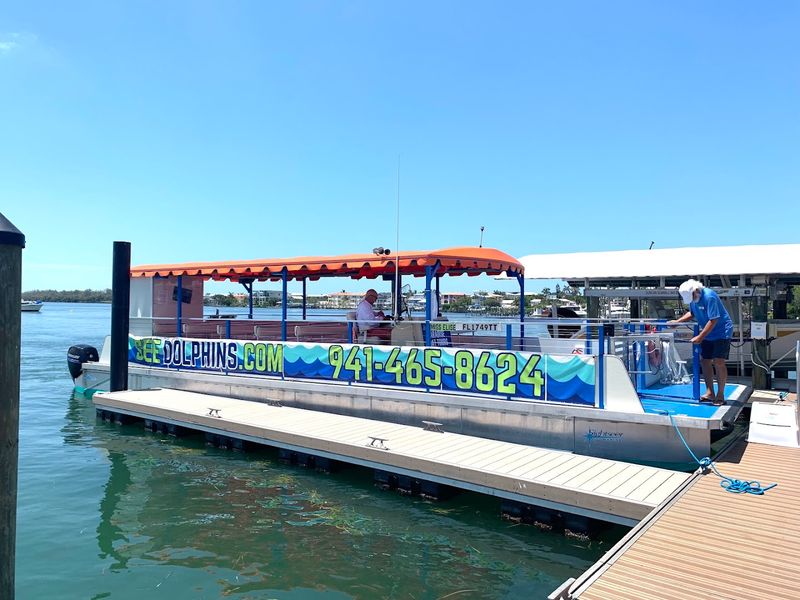 Paradise Boat Tours