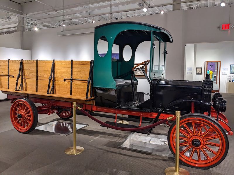 Sioux City Public Museum - Sioux City, Woodbury County