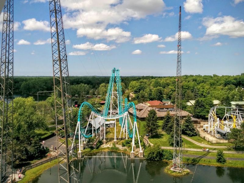 Six Flags Darien Lake Hurricane Harbor
