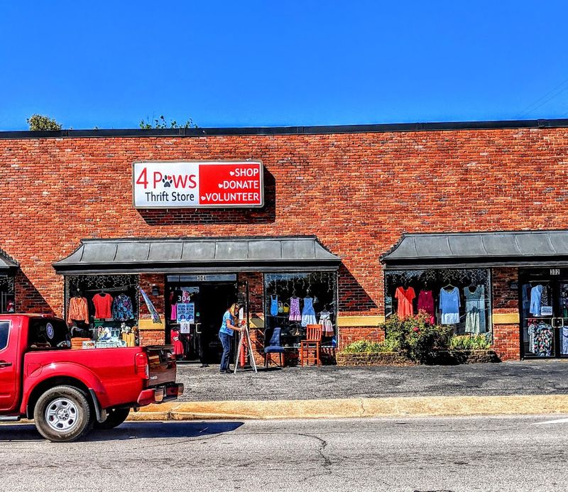4 Paws Thrift Store